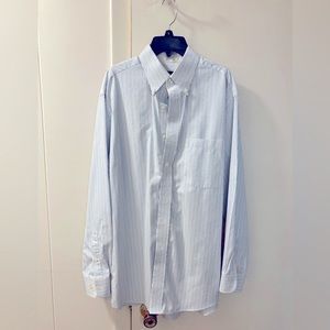 JoS.A.Bank Traveler Collection traditional fit button down collar size M